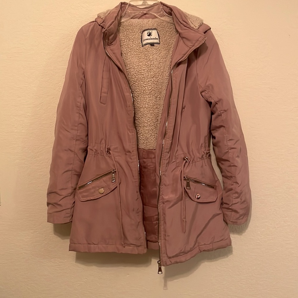 Cute jacket for winter! Photos look tan, but it is more dusty pink :)